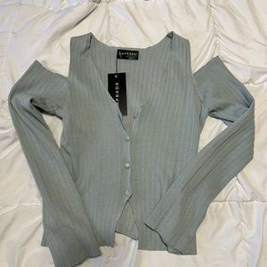 Empress should cut out top